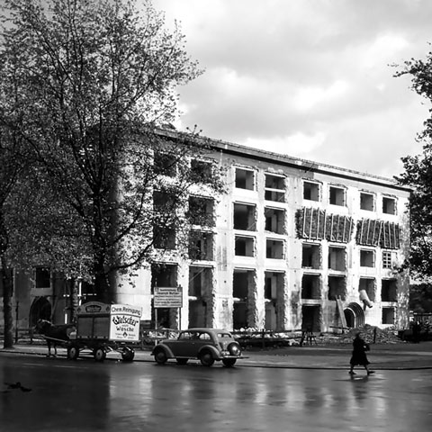 Umbauarbeiten am ehemaligen Hochbunker, 1951