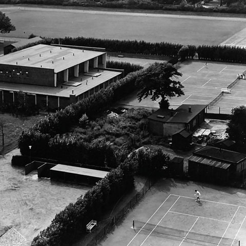 Die ehemaligen Tennisplätze der Universität, um 1960.