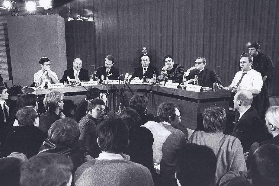 Ralf Dahrendorf and student leader Rudi Dutschke during a press conference